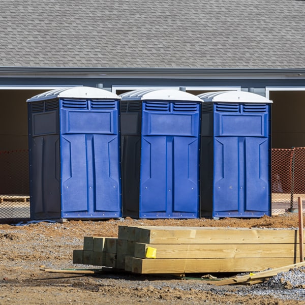 how can i report damages or issues with the portable restrooms during my rental period in Juliaetta